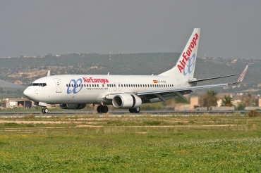 EC-KCG (33981) 2007 Boeing 737-85P(WL)