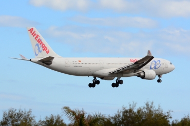EC-JPF, (cn 733), Airbus A330-202