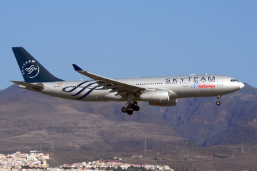 EC-LNH (551) 2003 Airbus A330-243
