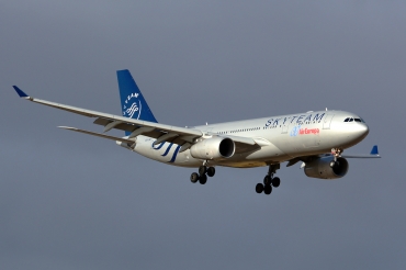 EC-LNH (551) 2003 Airbus A330-243