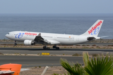 EC-JPF, (cn 733), Airbus A330-202