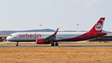 HB-JOU (6454) 2015 Airbus A321-211(WL)