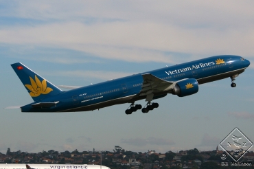 VN-A151 (27608) 1998 Boeing 777-2Q8(ER)