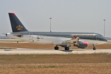 JY-AYI (569) 1995 Airbus A320-212