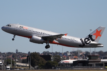 VH-VQZ (2292) 2004 Airbus A320-232