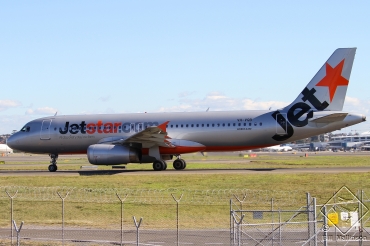 VH-VQB, (cn 3743), Airbus A320-232