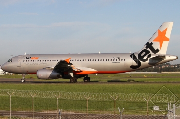VH-VQL, (cn 2642), Airbus A320-232