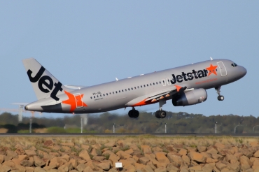 VH-JQL (2185) 2004 Airbus A320-232
