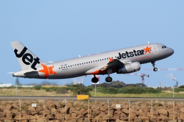 VH-JQX (2197) 2004 Airbus A320-232