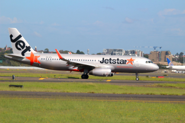 VH-VFL (5489) 2013 Airbus A320-232(WL)
