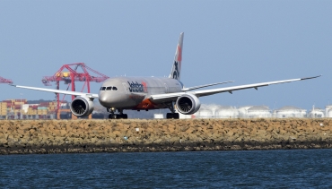 VH-VKB (36228) 2013 Boeing 787-8 Dreamliner