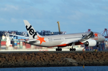 VH-VKH (26233) 2014 Boeing 787-8 Dreamliner