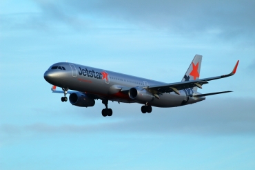 VH-VWQ (7384) 2016 Airbus A321-231