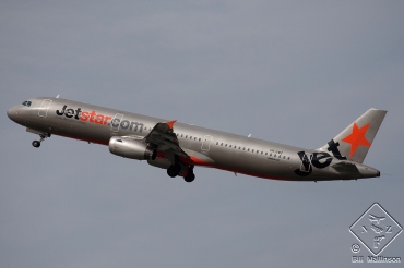 VH-VWZ (1195) 2000 Airbus A321-231