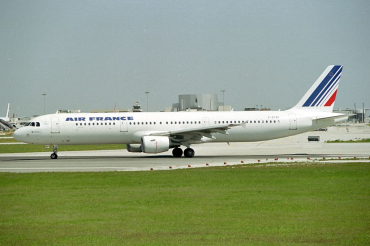 F-GTAK (1658) 2001 Airbus A321-212