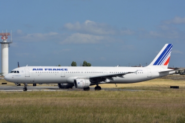 F-GTAU (3814) 2009 Airbus A321-212