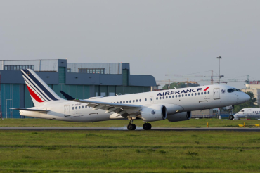 F-HZUP (55196) 2023 Airbus A220-300