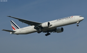 F-GSQP (cn 35676) Boeing 777-328ER