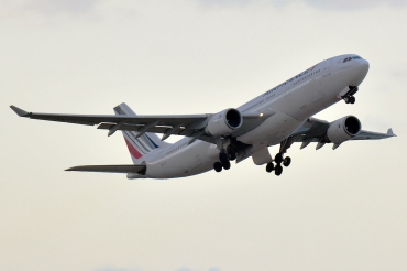F-GZCB, (cn 443), Airbus A330-203