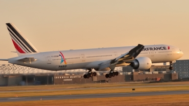 F-GZNP (cn 37435) Boeing 777-328ER