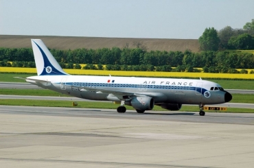 F-GFKJ (063) 1989 Airbus A320-211
