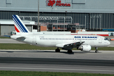 F-GHQK (236) 1991 Airbus A320-211