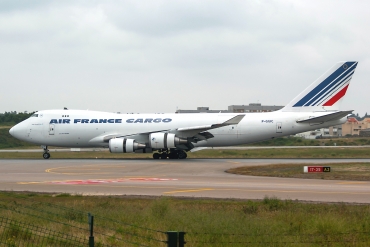 F-GIUC (32867) 2002 Boeing 747-428F(ER)