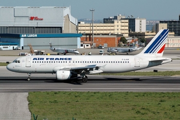 F-GJVB (145) 1990 Airbus A320-211