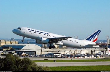 F-GJVE (215) 1991 Airbus A320-211