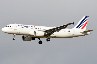 F-GKXH (1924) 2002 Airbus A320-214
