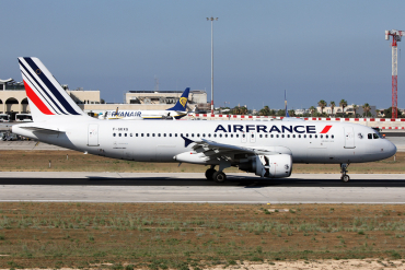 F-GKXQ · Airbus A320-214 · MLA / LMML