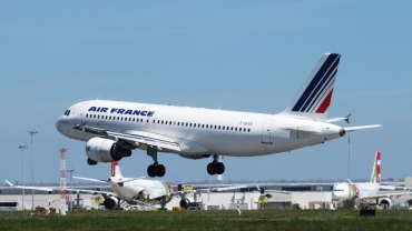 F-GKXR (3795) 2009 Airbus A320-214