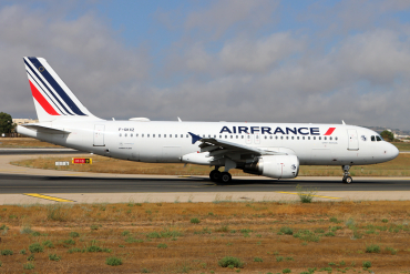 F-GKXZ · Airbus A320-214 · MLA / LMML