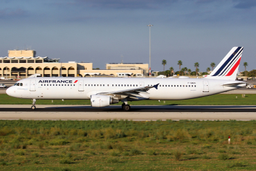 F-GMZC (521) 1995 Airbus A321-111