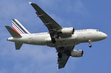 F-GUGP (2967) 2006 Airbus A318-111