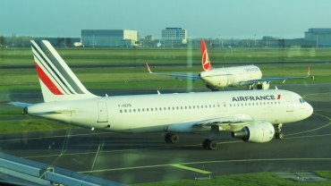 F-HEPB (cn 4241) Airbus A320-214