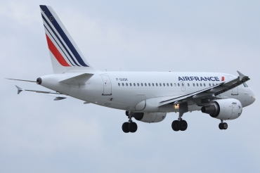 F-GUGK (2601) 2005 Airbus A318-111