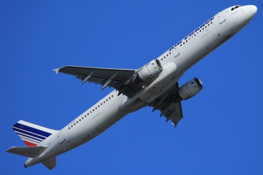 F-GTAU (3814) 2009 Airbus A321-212