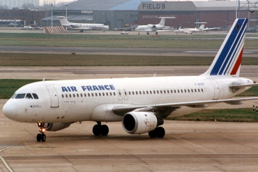 F-GFKP (133) 1990 Airbus A320-211