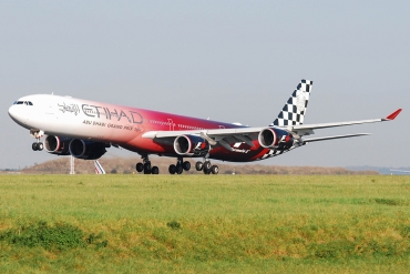 A6-EHJ, (cn 933), Airbus A340-642X