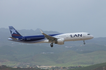 CC-BEH, (cn 6894), Airbus A321-211(WL)