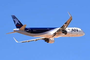CC-BEC, (cn 6406), Airbus A321-211