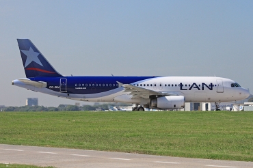 CC-BAI, (cn 4543), Airbus A320-233