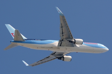 G-OBYG (29137) 1998 Boeing 767-304(ER)(WL)