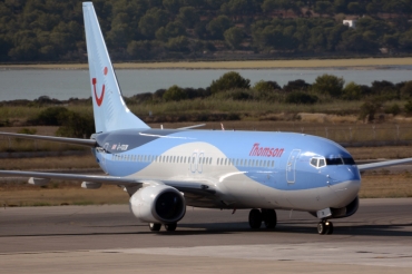 G-FDZW (37254) 2011 Boeing 737-8K5 WL