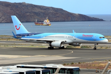 G-OOBP (30394) 2000 Boeing 757-2G5(WL)
