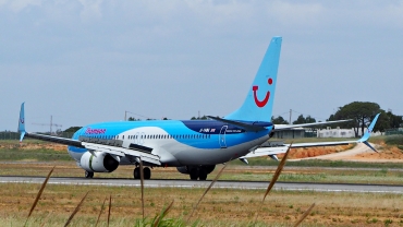 G-TAWG · Boeing 737-8K5(WL) · (FAO / LPFR)