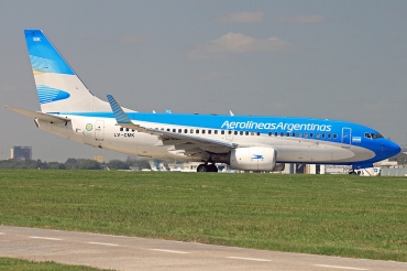LV-CMK (28240) 2001 Boeing 737-7Q8