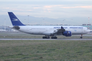 LV-ZPJ, (cn 074), Airbus A340-211