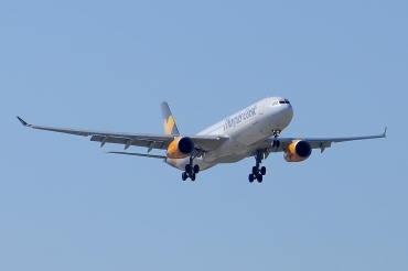 OY-VKH (356) 2000 Airbus A330-343